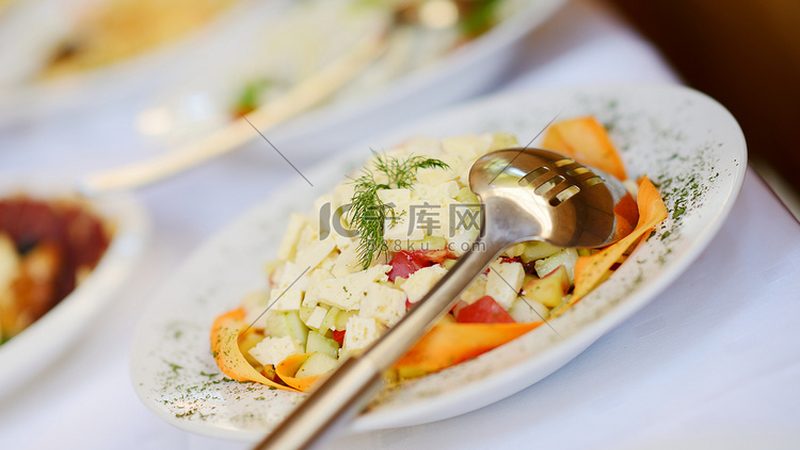 调味品OEM代加工：揭秘从原料到成品的秘密流程