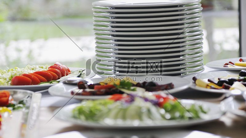 食品代工小作坊如何合规？资质要求揭秘**
